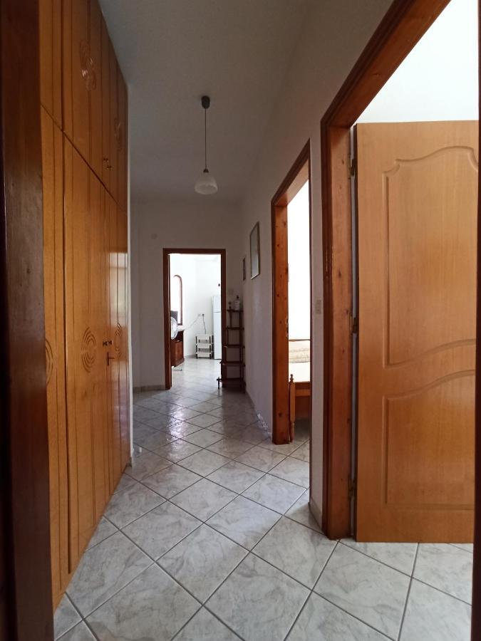 Happy Days Apartment ติรอส ภายนอก รูปภาพ
