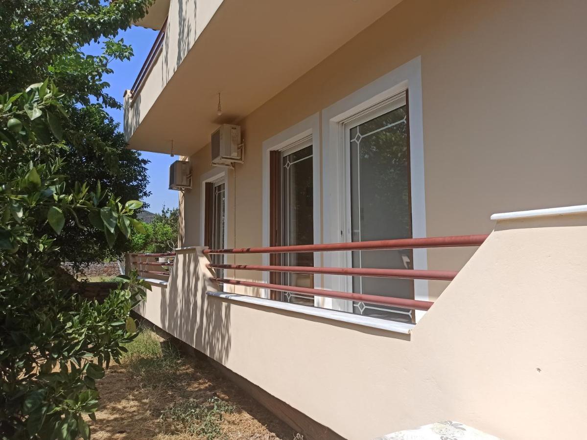 Happy Days Apartment ติรอส ภายนอก รูปภาพ